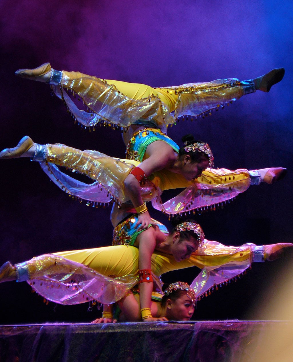 acrobats performing in china